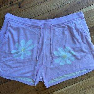 Women’s Pink Daisy Shorts